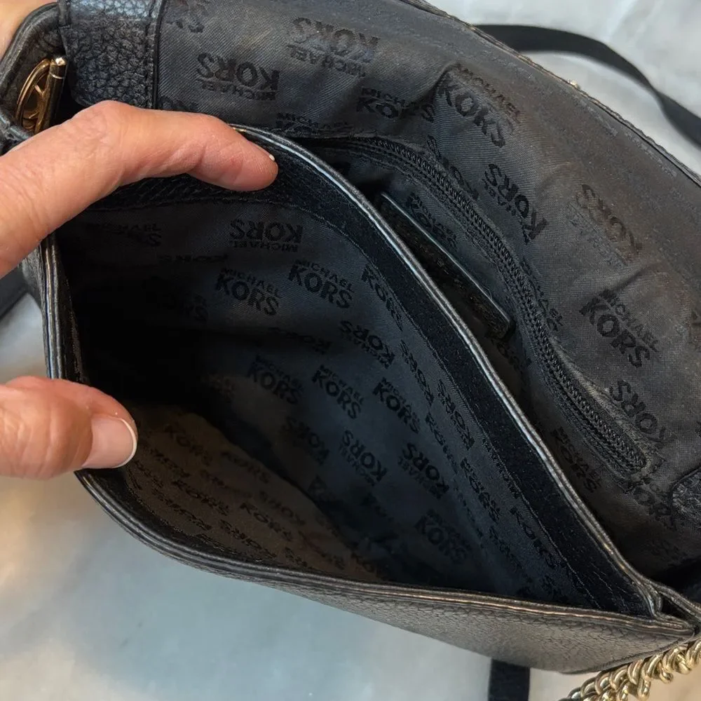 Michael Kors Bag Crossbody Purse Handbag Vanna Medium Pebbled Leather Chain Bag